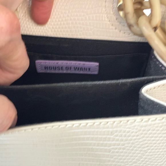 House of Want Vegan Leather Chain Strap bag - Picture 4 of 6